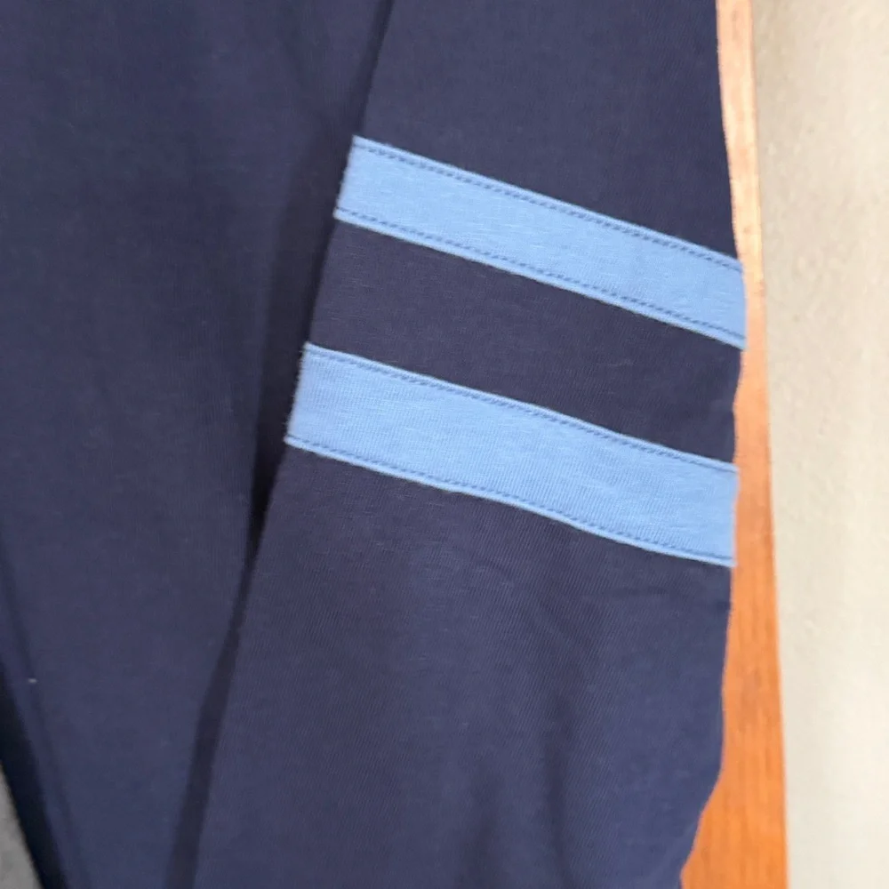 NWT Gap long sleeve tees, M